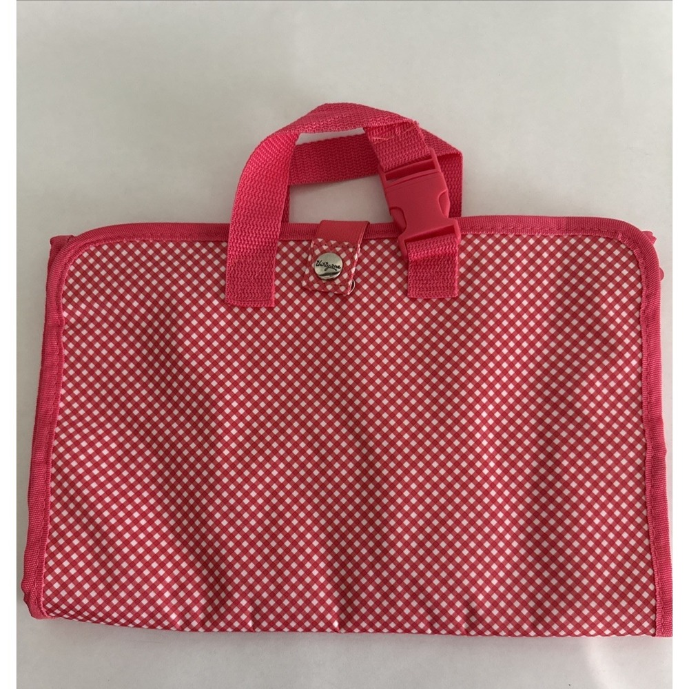 thirty one hanging folding toiletry jewelry bag In Pink checkered print‎